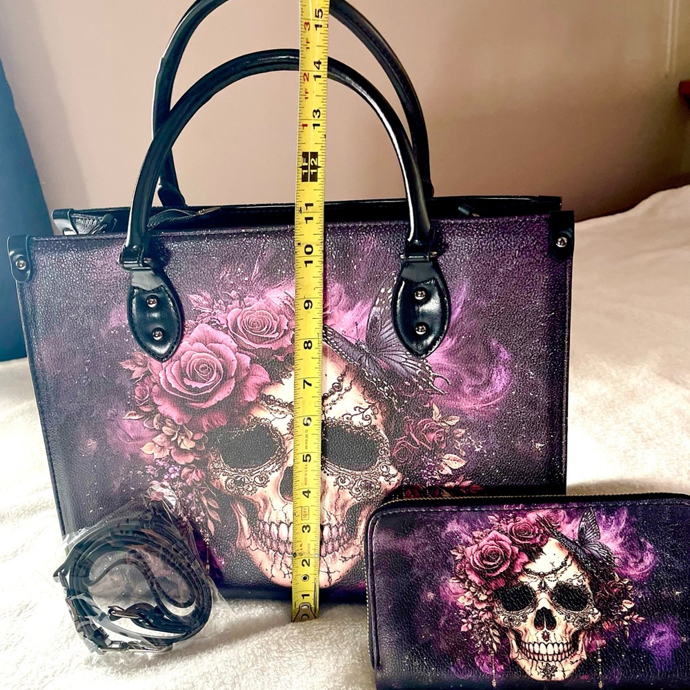 Floral Skull Tote Bag and Wallet combo. Black and Purple - Picture 5 of 10
